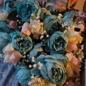 Wedding decorations mason jars boquets buttoniers